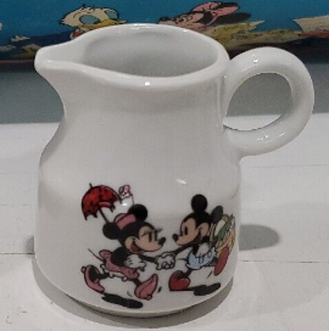 pot  lait & soucoupe (dinette) Walt Disney : Mickey-Minnie 3 Ervy-le-Chtel (10)