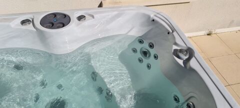 SPA HAUT DE GAMME COAST SPAS - OMEGA CLASSIC 50 (50 JETS) 3900 Parempuyre (33)