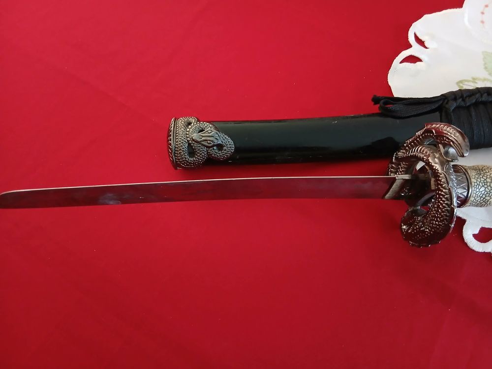  Joli Katana d&eacute;coration cobra dans &eacute;tui N&deg; 1466 Décoration