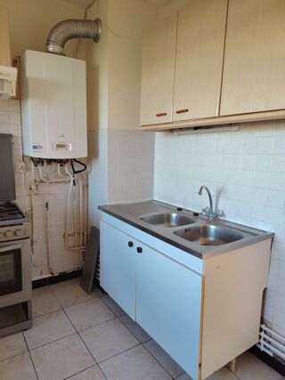  Appartement à louer 2 pièces 52 m² Pau