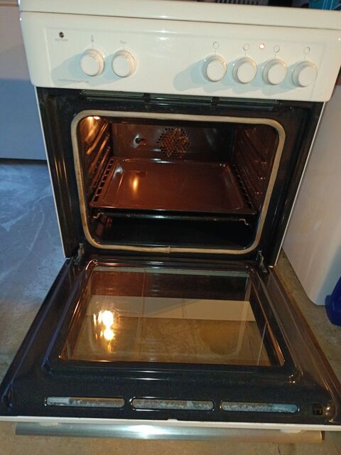 CUISINIERE ELECTRIQUE BRANDT VITROCERAMIQUE ET PYROLISE 120 Auzeville-Tolosane (31)