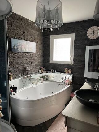  Maison à vendre 8 pièces 179 m²