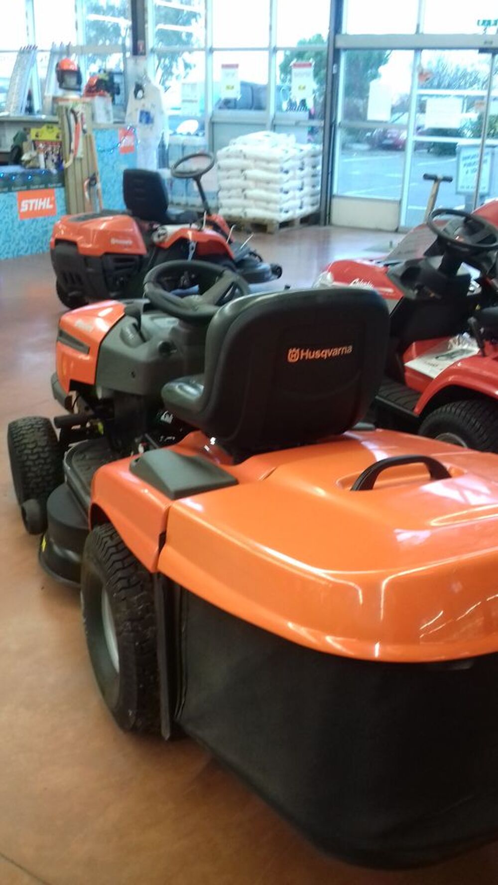 Autoport&eacute;e husqvarna CTH 140 twin Jardin