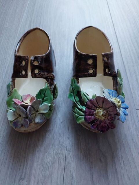 Paire de souliers porcelaine anciens 25 Clichy (92)