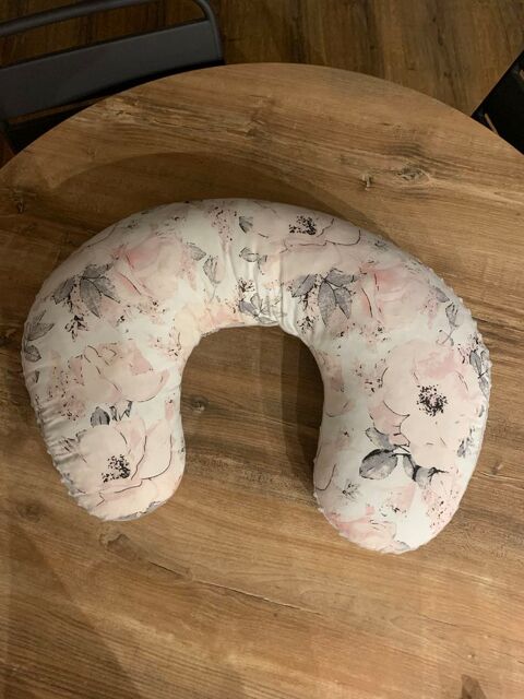 Coussin d' allaitement et grossesses 12 Saleilles (66)