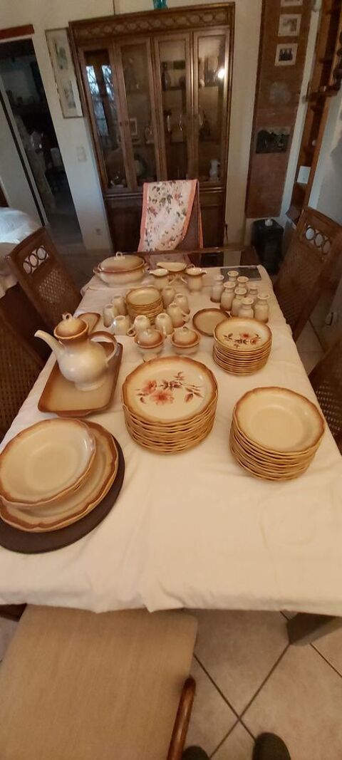 Ensemble Vaisselle  Whole  Wheat  Mikasa : E 8000 380 Penne-d'Agenais (47)