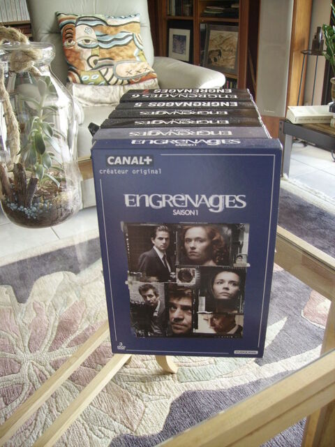 série Engrenages : les 8 saisons 70 Joué-l'Abbé (72)