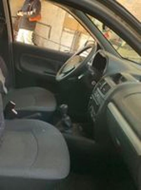 Clio II Clio 1.2 16v 75 Campus Authentique 2007 occasion 91550 Paray-Vieille-Poste