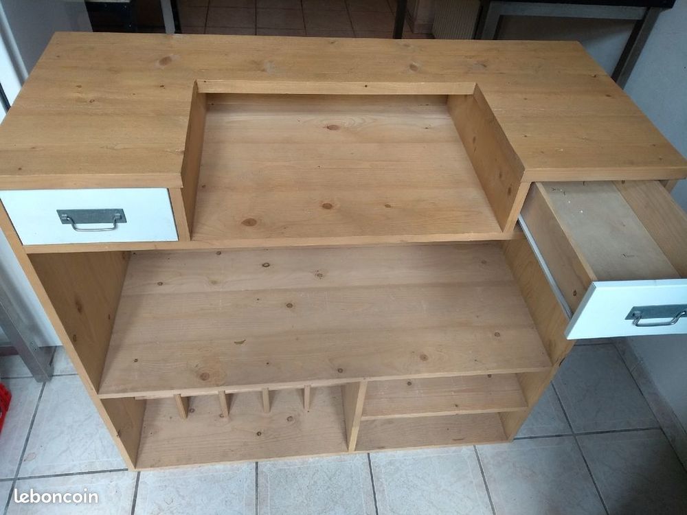 Bar en bois brut Meubles