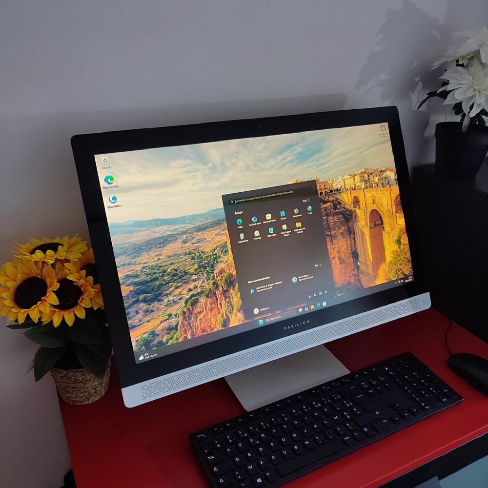 Pc Tout-en-Un HP Tactile Intel Core i3 4Go 1To Windows 11 Or Matériel informatique