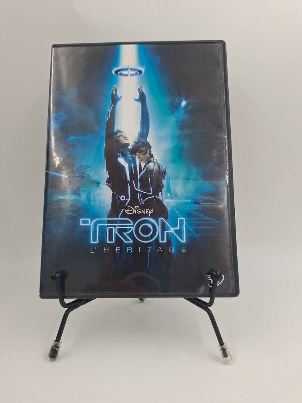 DVD Disney ? Tron : L'H&eacute;ritage avec boite DVD et blu-ray
