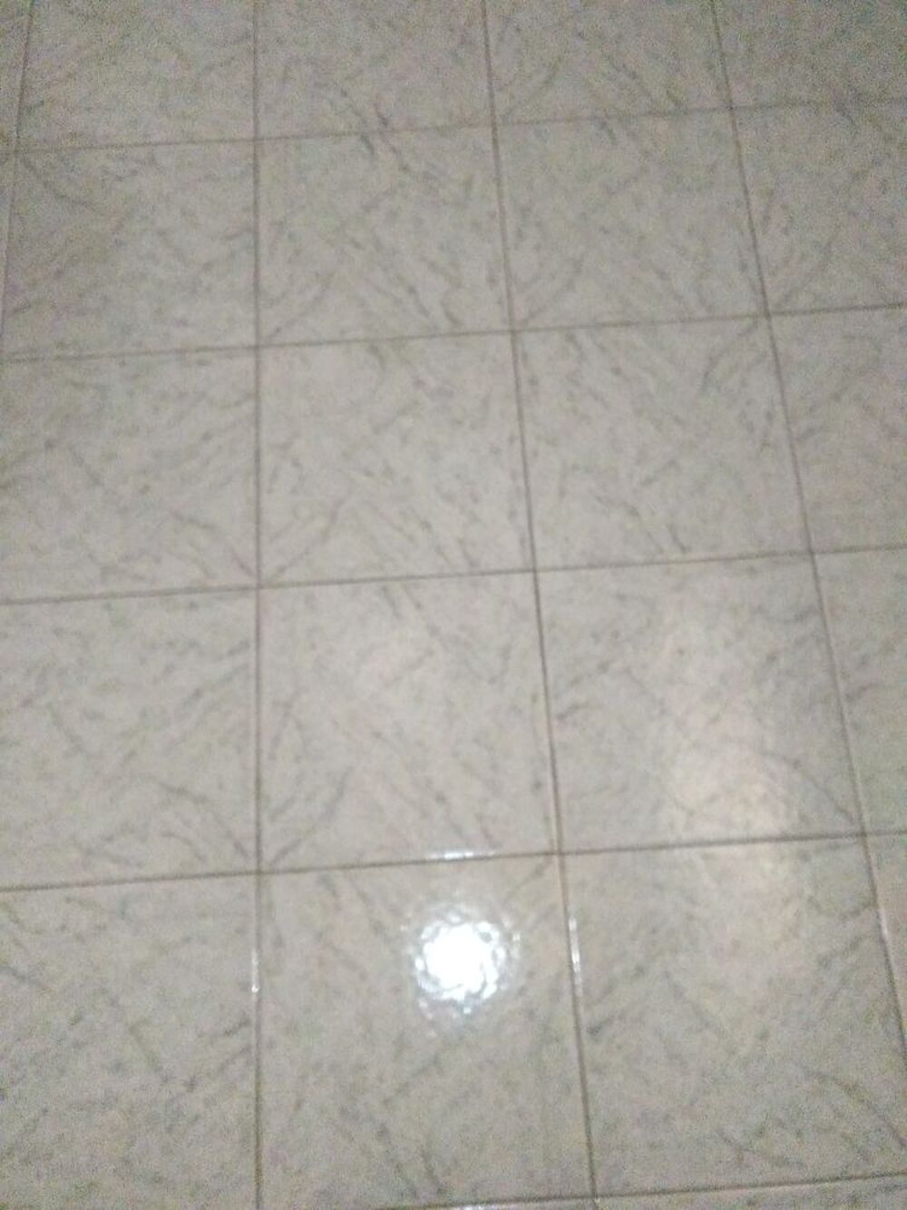 14 carreaux neufs. Bricolage