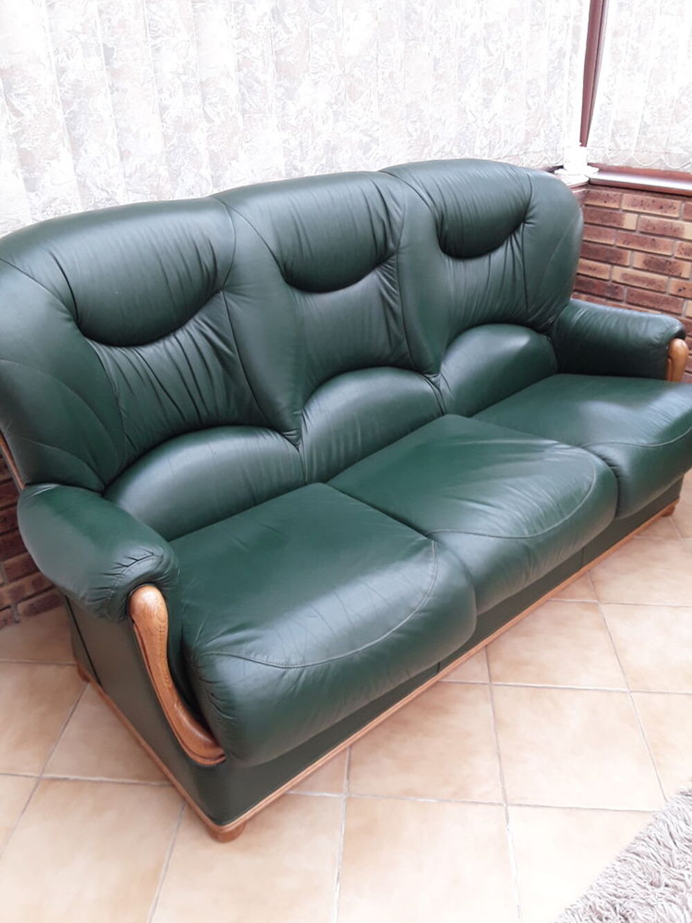 Canap&eacute; vintage cuir vert 3 places Meubles