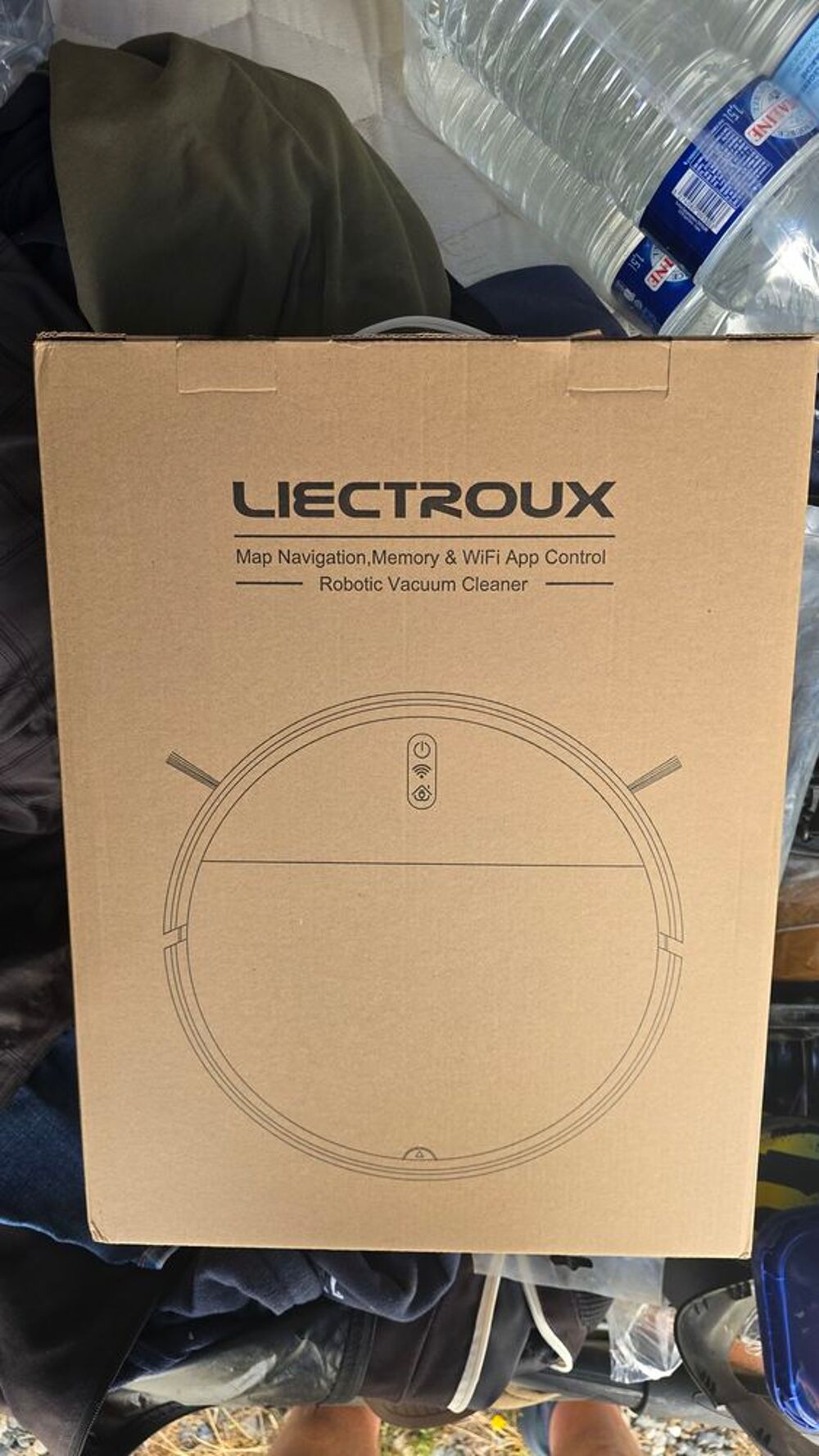 robot aspirateur/laveur Electroménager