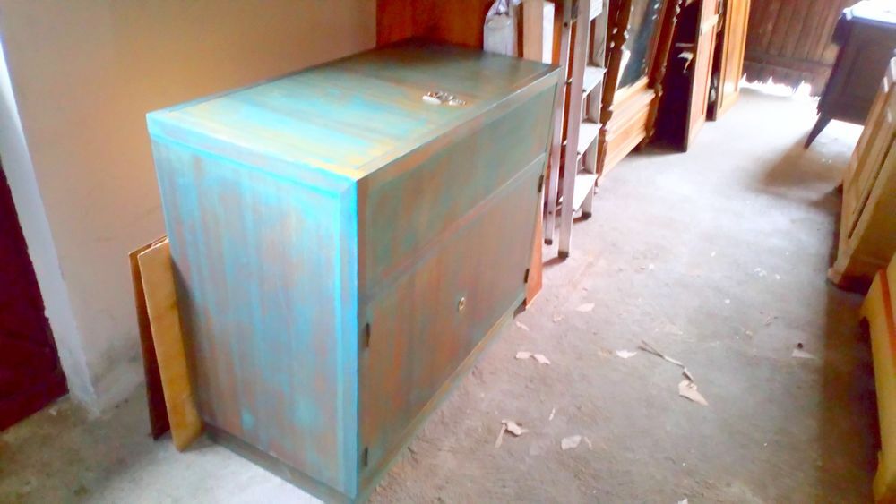MEUBLE ANCIEN VINTAGE DE COULEUR BLEU Meubles