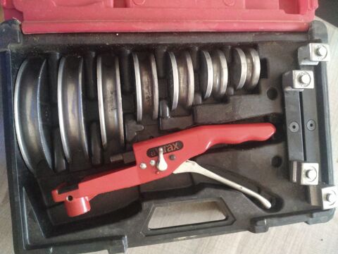 Outils en excellent tat pour plomberie 200 Notre-Dame-de-Gravenchon (76)