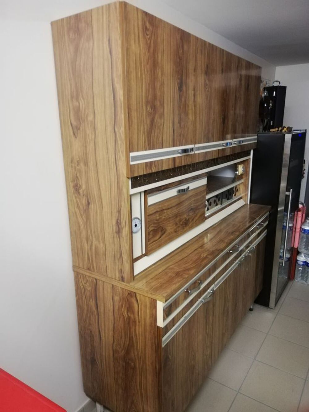 Buffet cuisine vintage en formica marron Meubles