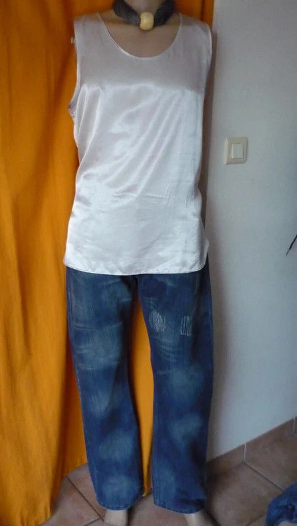 Jean + d&eacute;bardeur + cadeaux Vêtements