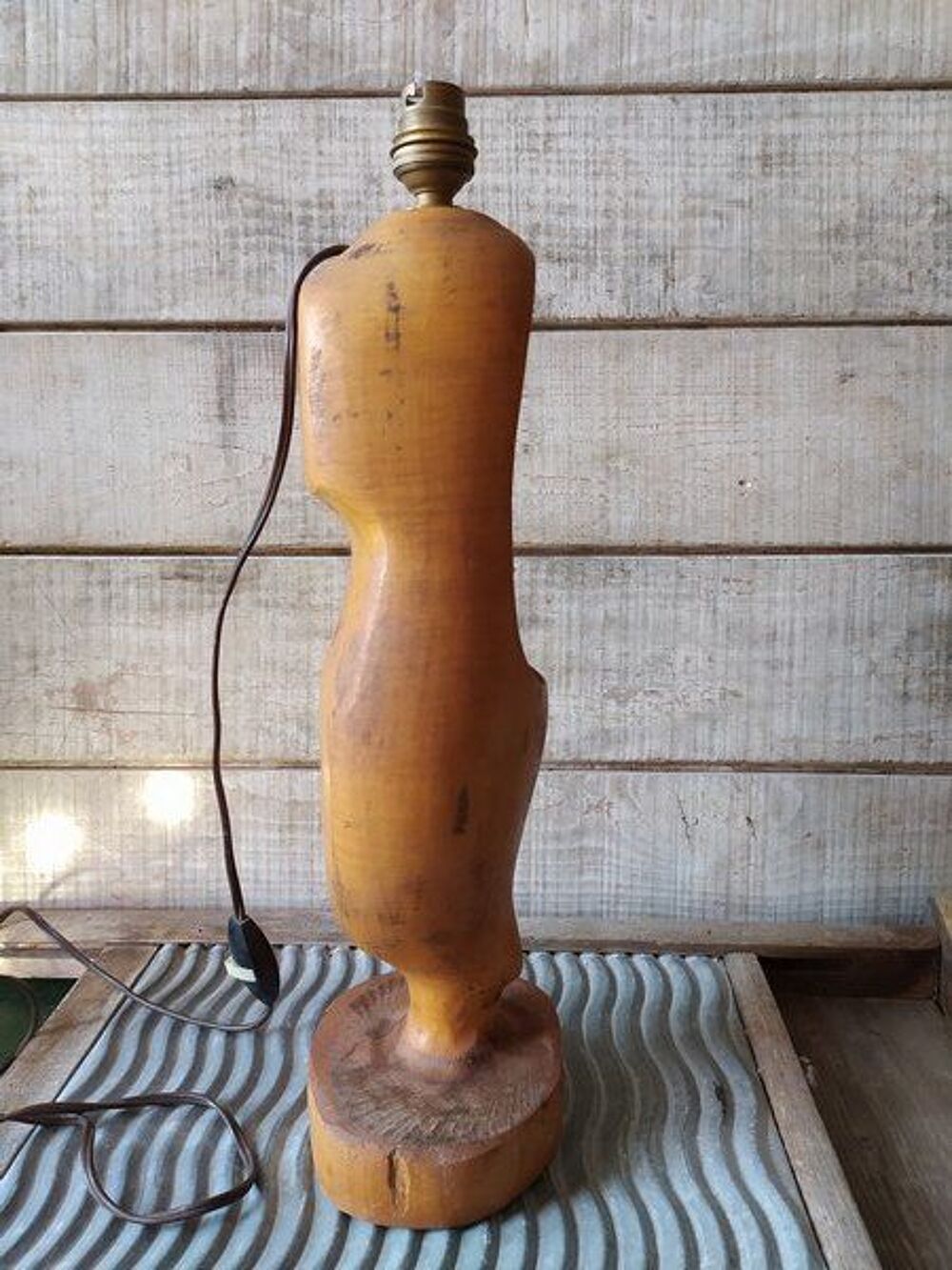 Lampe Sabot Sculpt&eacute; Bois Travail de Sabotier Art Populaire Décoration
