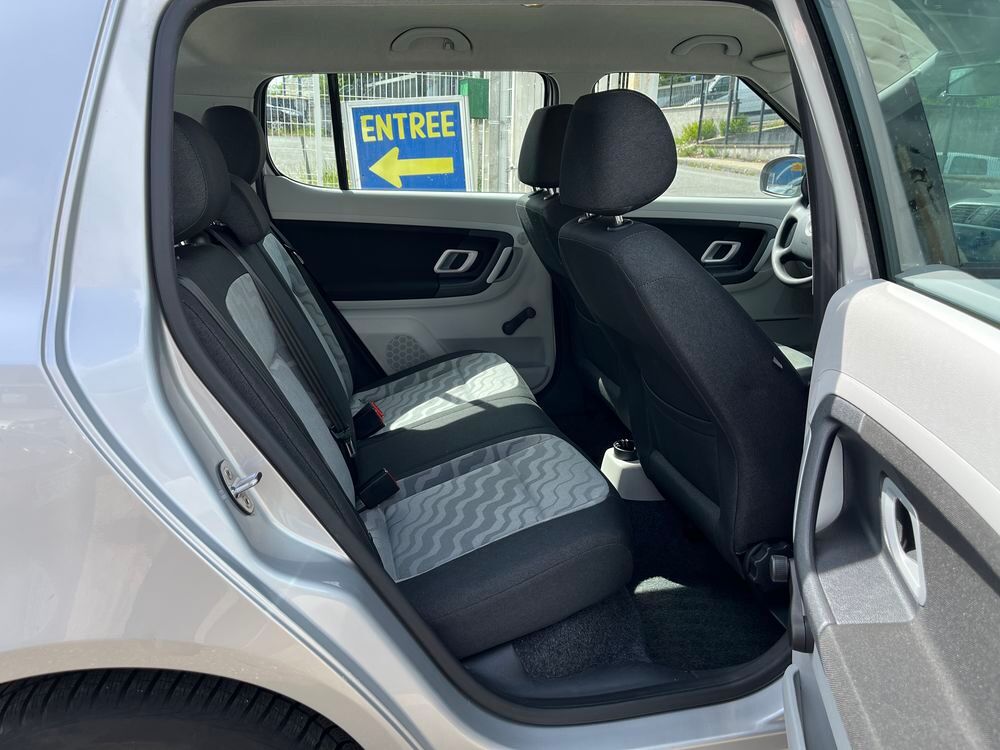 Fabia 1.2 12V 70 Ambiente 2007 occasion 42700 Firminy