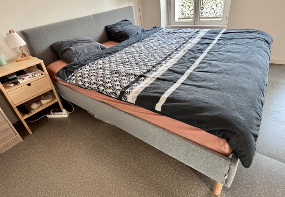 Cadre de lit matelass&eacute; et matelas ferme gris 180x200 Meubles