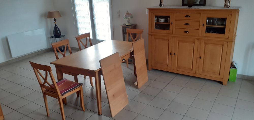 BUFFET + TABLE + 4 CHAISES Meubles