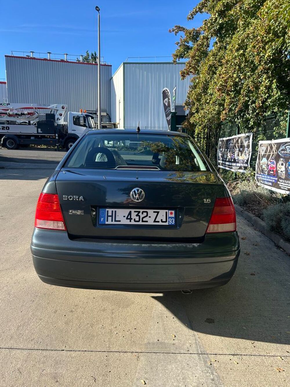 Bora 1.6i 16v Confort 2000 occasion 93000 Bobigny