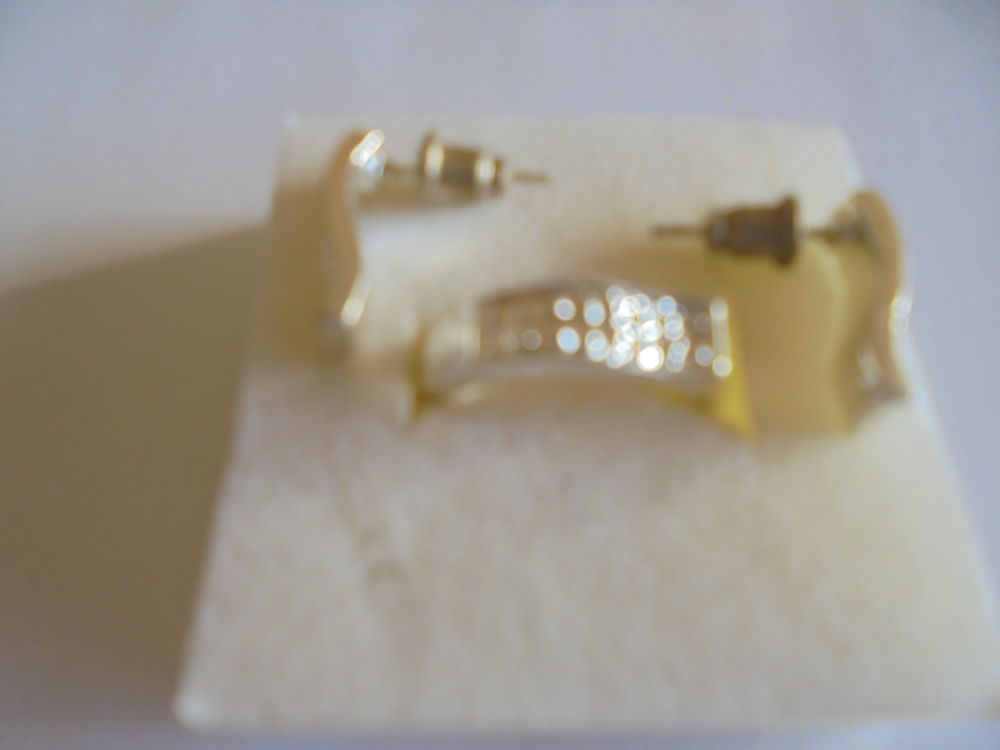 Bague + boucles oreilles (28b) Bijoux et montres
