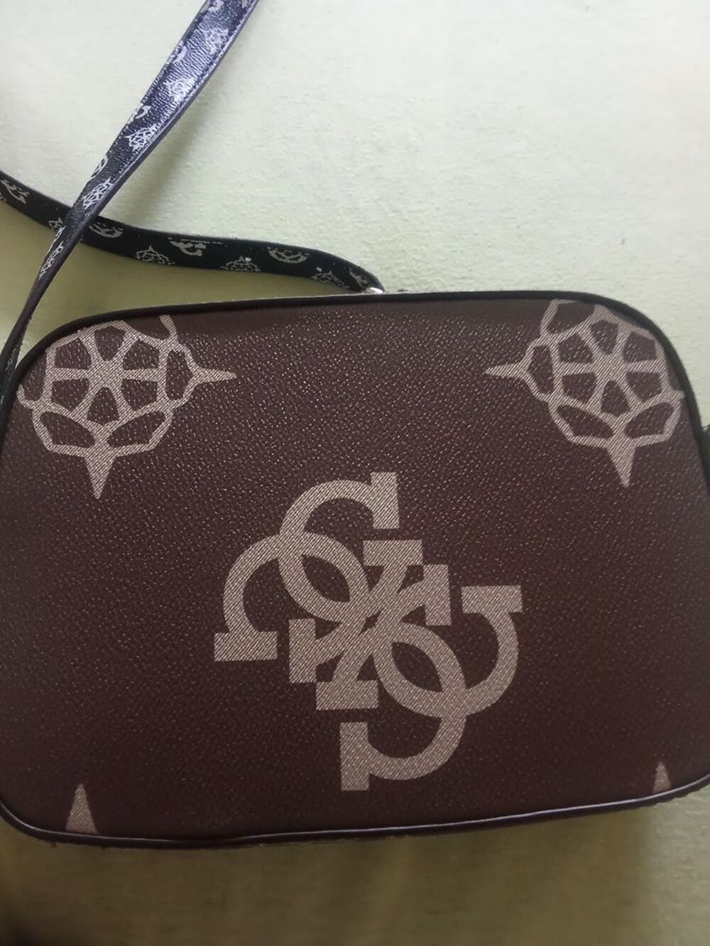 Sac &agrave; bandouli&egrave;re guess Maroquinerie