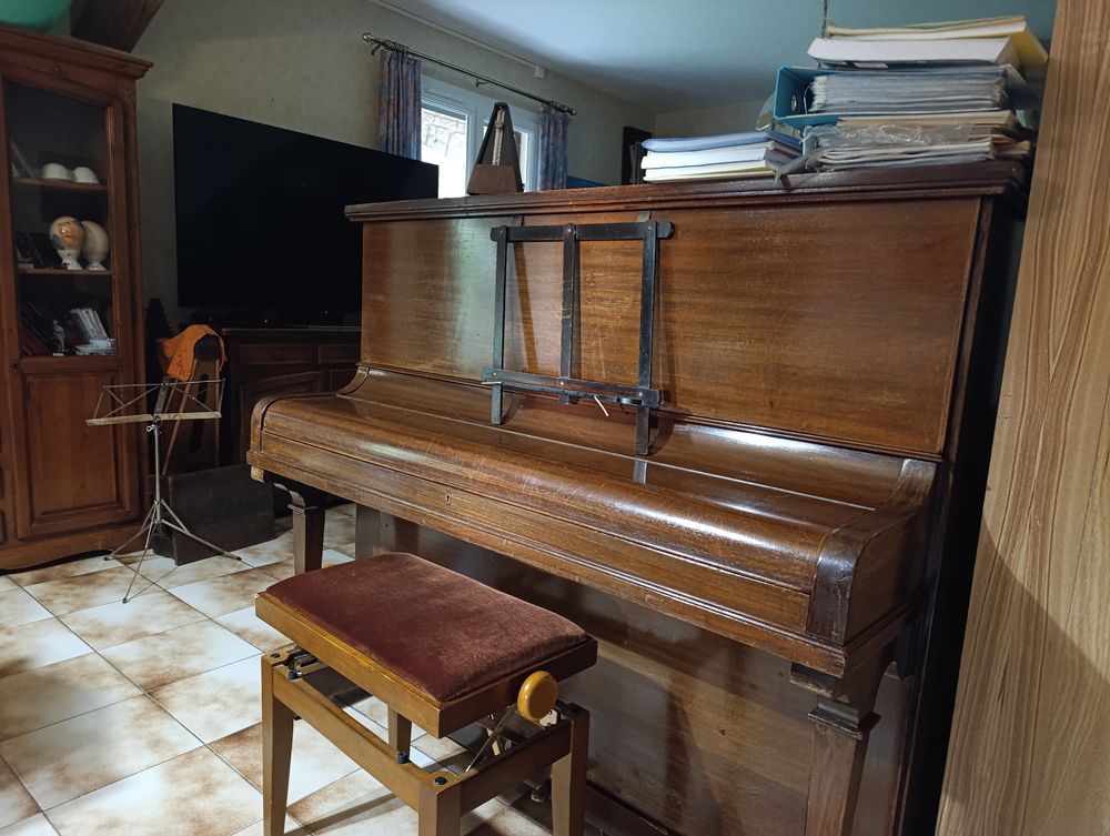   Cours de piano, solfège et guitare classique  