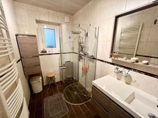  Maison  vendre 5 pices 126 m Thiers-sur-thve