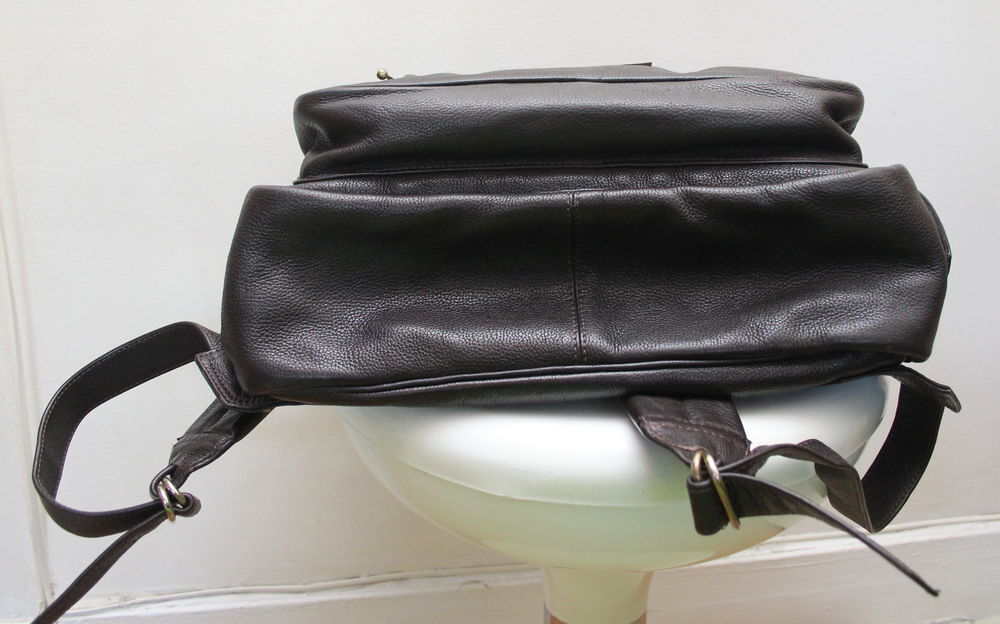 Sac &agrave; dos cuir marron fonc&eacute; PERFECTO - SCHOTT Maroquinerie