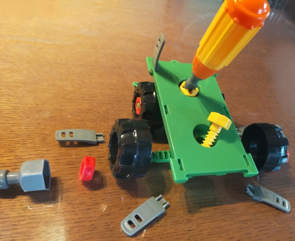 jeu de construction tracteur + 3 remorques
Jeux / jouets