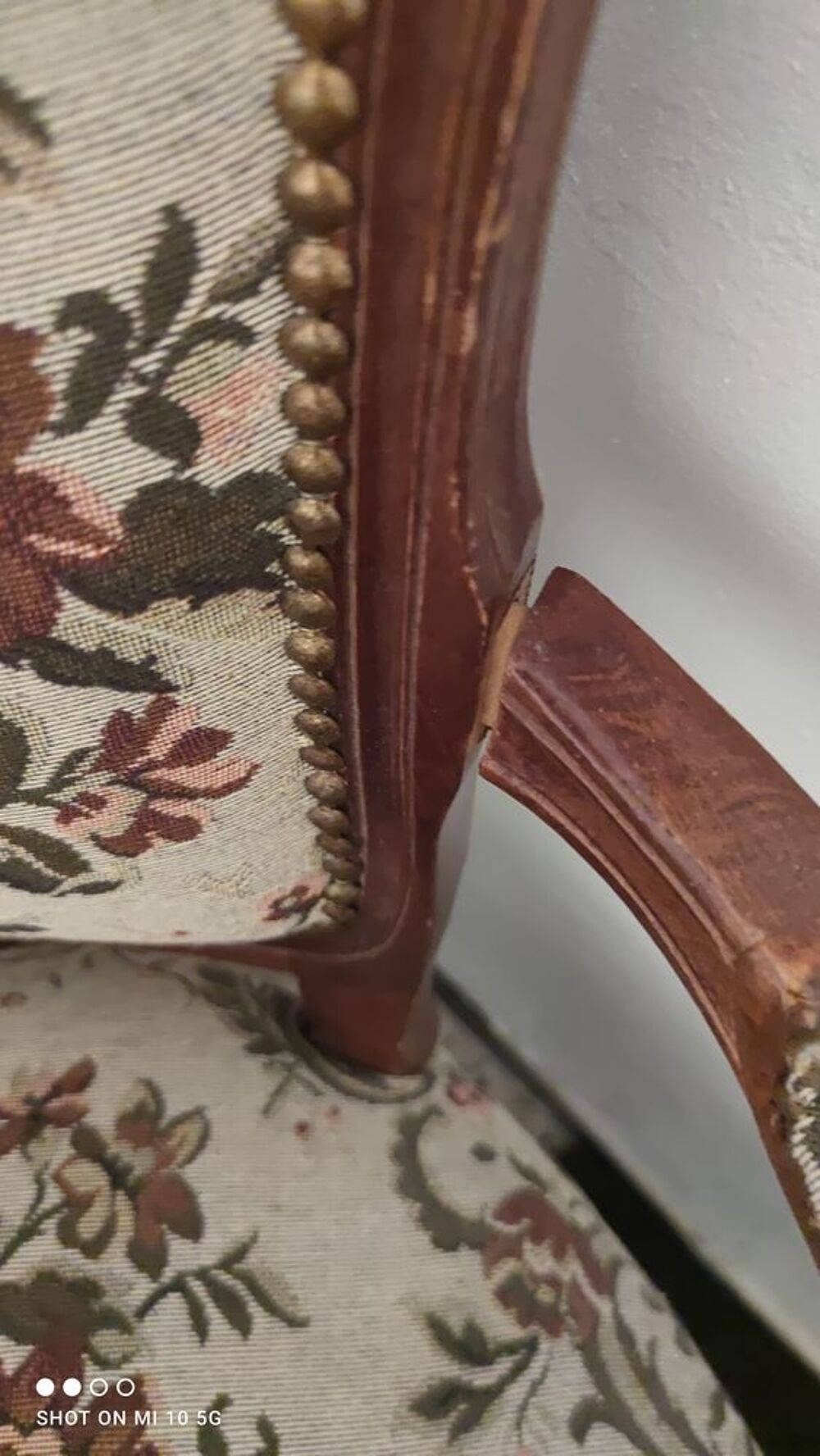 Fauteuil style Louis XVI Meubles