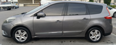 Grand Sc&eacute;nic III Grand Sc&eacute;nic dCi 110 Energy FAP eco2 Business 7 pl 2015 occasion 13127 Vitrolles
