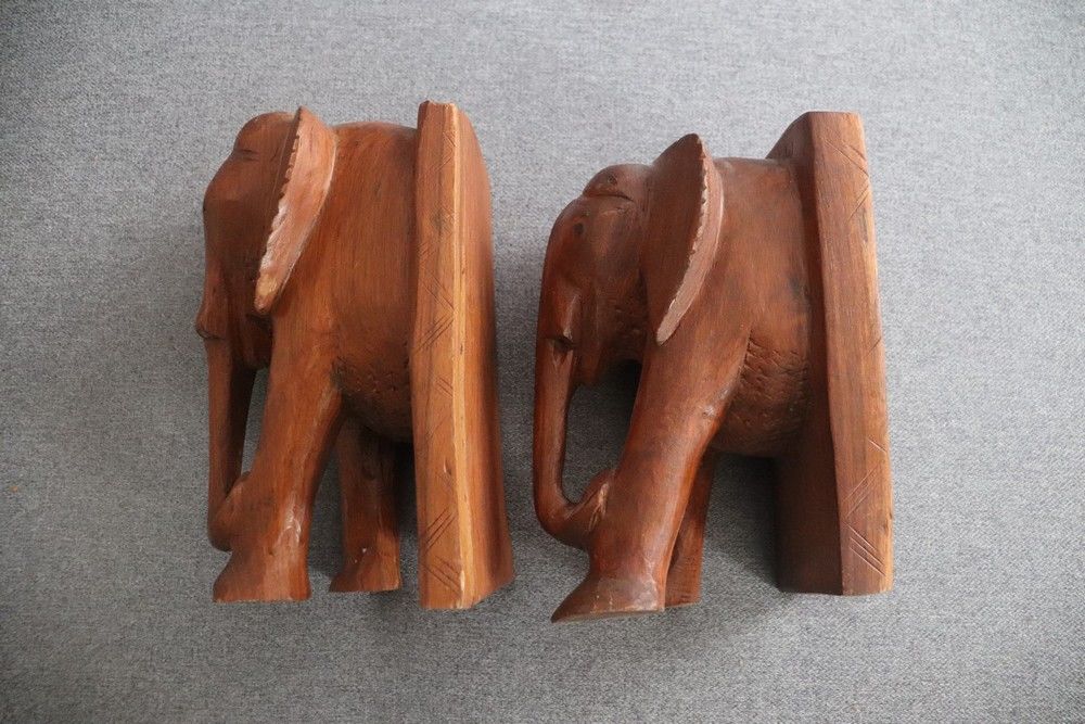 Presses livres forme &eacute;l&eacute;phants Décoration
