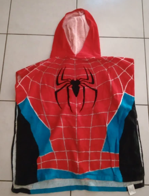Serviette poncho à capuche Spider-Man Poitiers (86)