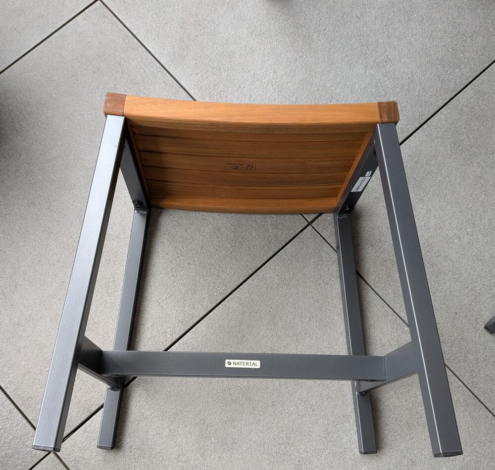 2 tabourets de la marque Naterial Jardin