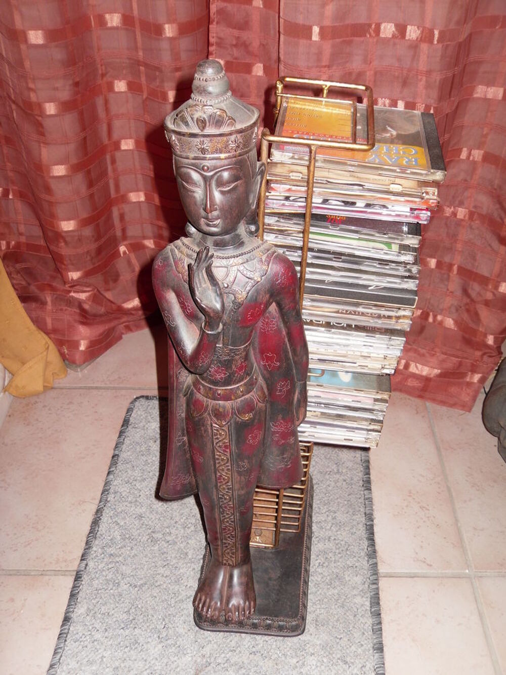 Grand Bouddha d&eacute;bout 67 cm (range CD) Statue de Couleur Marr Décoration