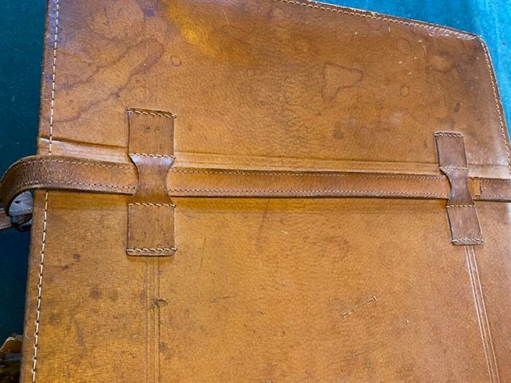 Valise Vintage en Cuir Fauve 