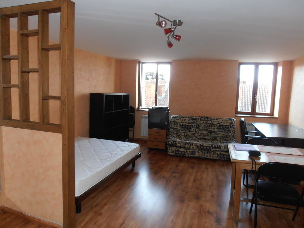 Location Appartement studio 28m² hyper centre Limoges Limoges