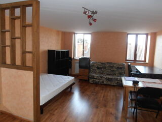  Appartement à louer 1 pièce 28 m²
