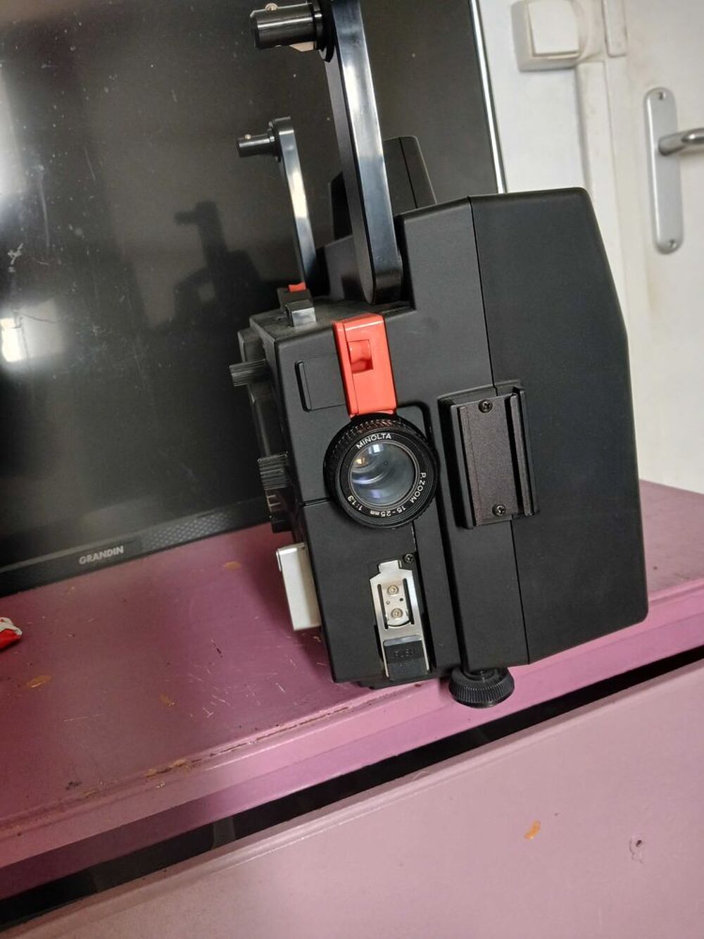 ancien projecteur tr&egrave;s bon &eacute;tat 