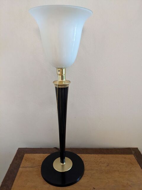 Lampe de bureau art d�co MAZDA laqu�e noire avec tulipe en o 165 Marseille 13 (13)