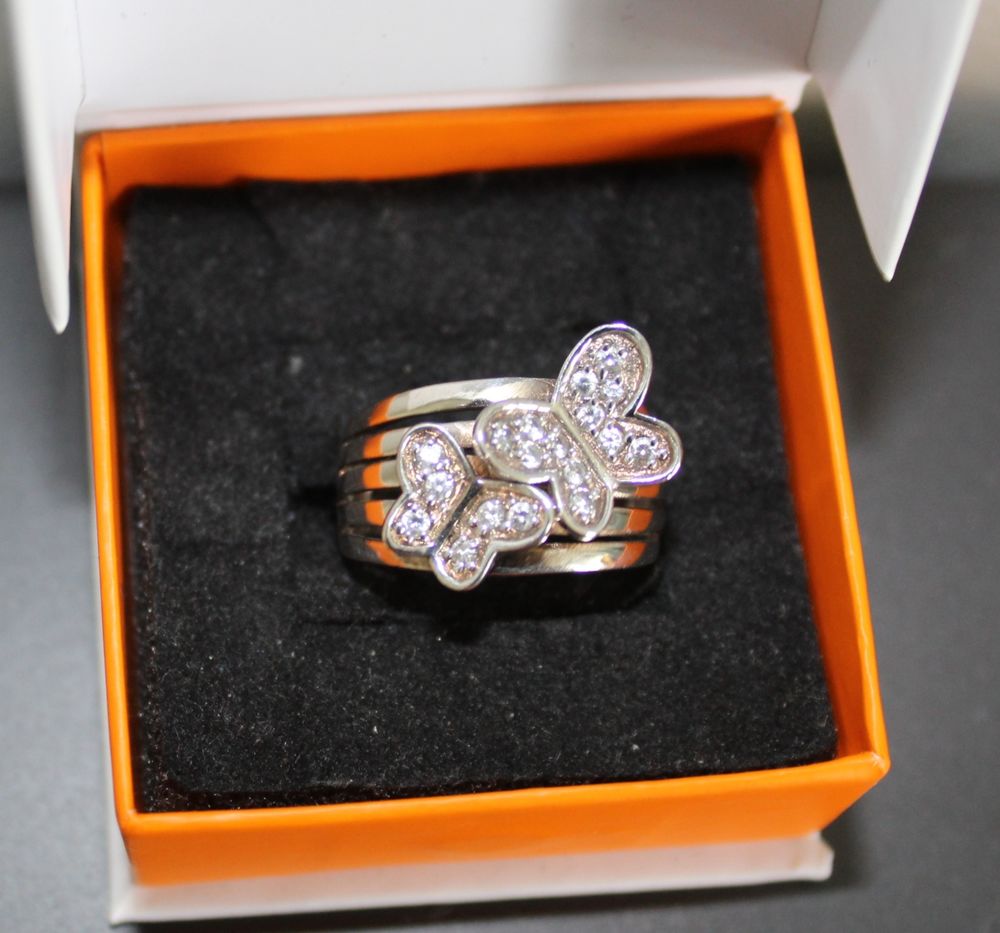 Bague argent /oxydes de zirconium Bijoux et montres