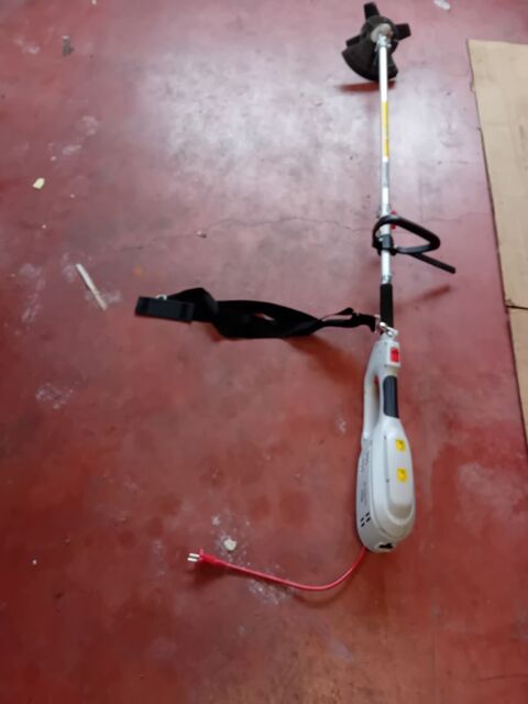 Debrouissalleuse 70 Saint-Sylvestre-Cappel (59)