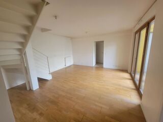  Duplex/triplex  vendre 4 pices 81 m
