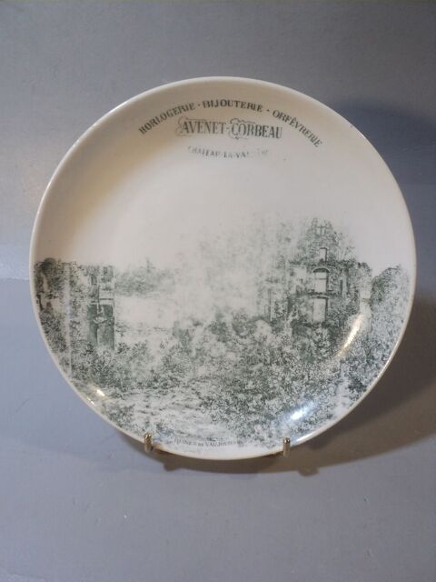  Assiette Publicitaire Avenet-Corbeau Ch�teau-la-Valli�re.
50 Ch�teau-la-Valli�re (37)