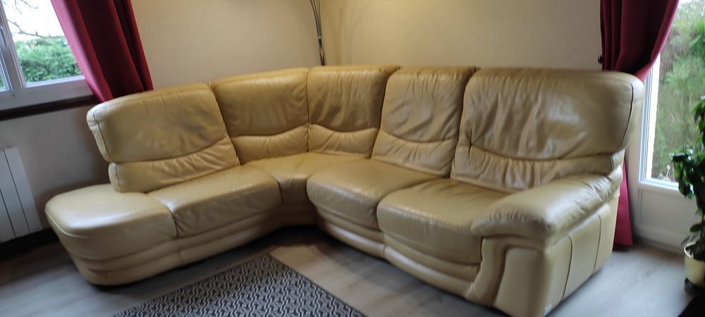 Canap&eacute; d'angle Cuir. Meubles