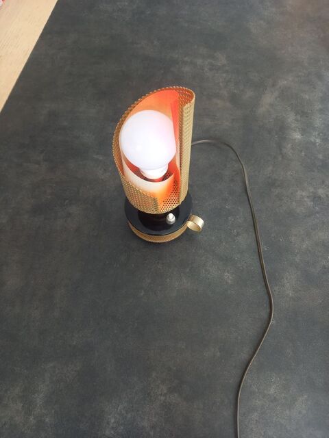 Lampe de table vintage Télé-Ambiance ? années 60/70 90 Boisset-et-Gaujac (30)